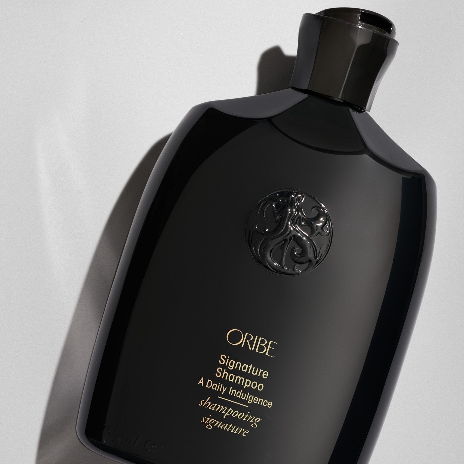 Signature Shampoo – Oribe Hair Care Sweden